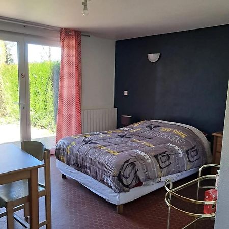 Studio Charmant A Treignac Avec Terrasse De 22 M² Exterior foto